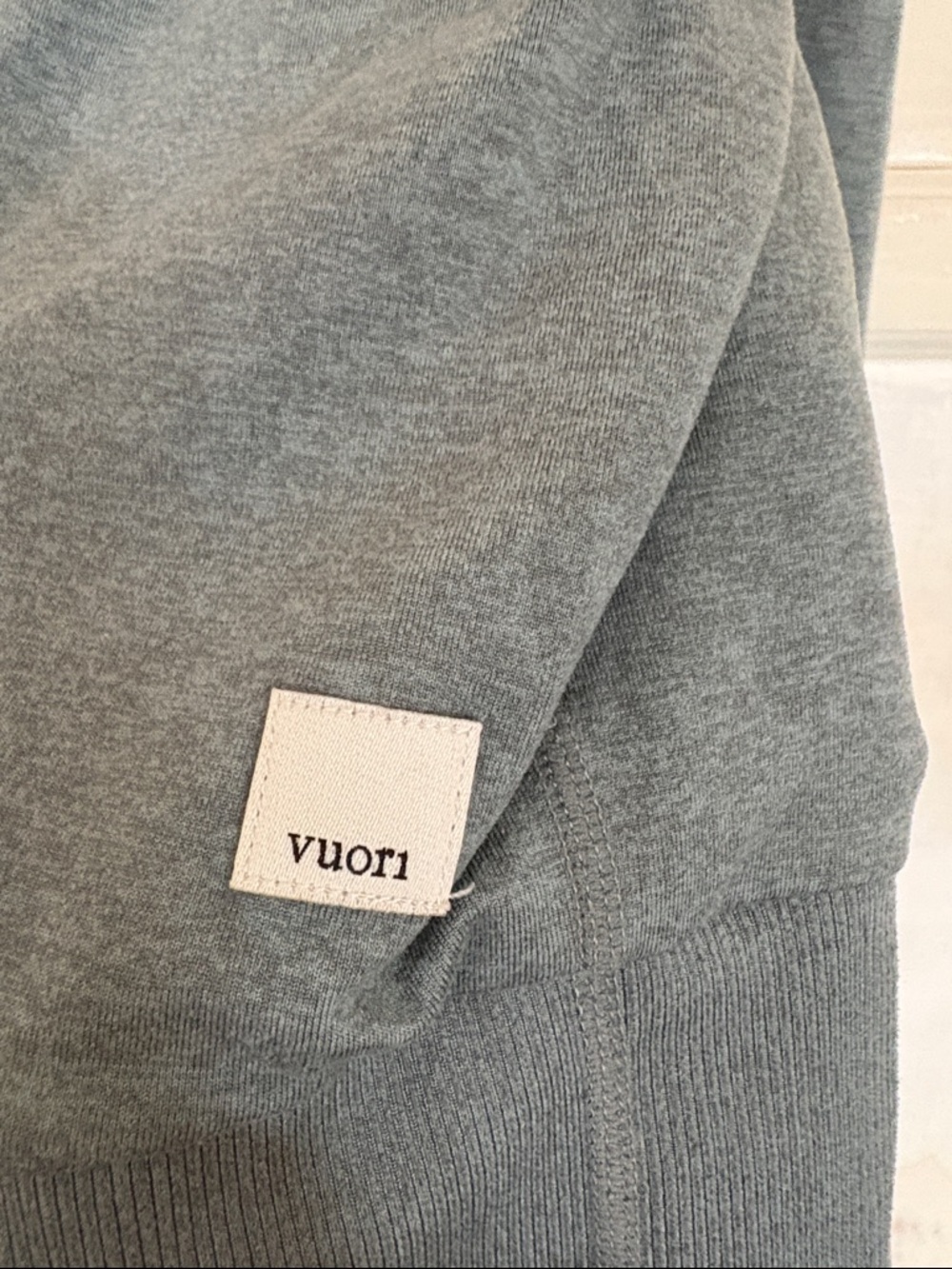 Vuori Women's Joggers Set in Slate Green - Picture 6 of 7